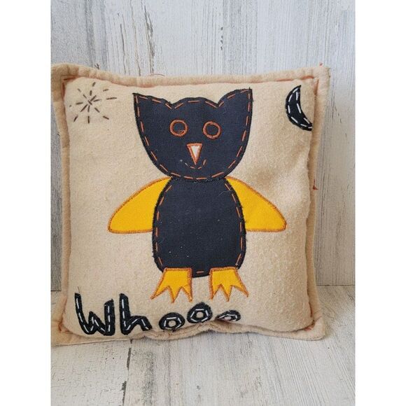 Halloween felt pillow owl shabby chic Moon home decor hoot - Picture 1 of 9